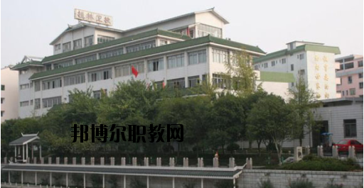 桂林衛(wèi)生學(xué)校2020年報(bào)名條件、招生要求、招生對象