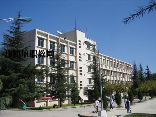 清鎮(zhèn)市衛(wèi)生職業(yè)技術學校2020年報名條件、招生要求、招生對象