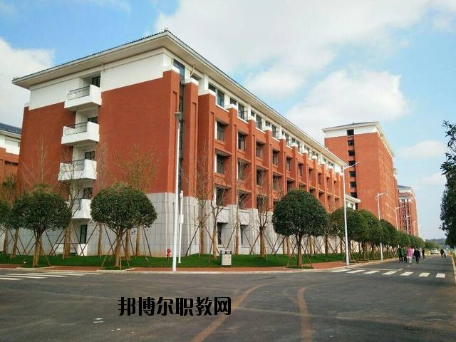 洪湖理工中等職業(yè)學(xué)校怎么樣、好不好