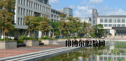 佛山高明區(qū)職業(yè)技術學校2020年報名條件、招生要求、招生對象