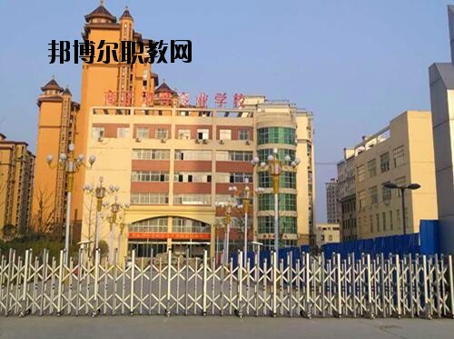 商丘中等專業(yè)學(xué)校2021年報(bào)名條件、招生對(duì)象