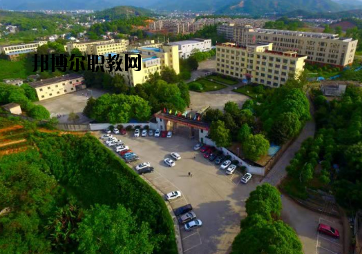 萍鄉(xiāng)工業(yè)中等專業(yè)學校怎么樣、好不好