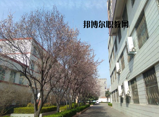 河南平頂山外國語學(xué)校怎么樣、好不好