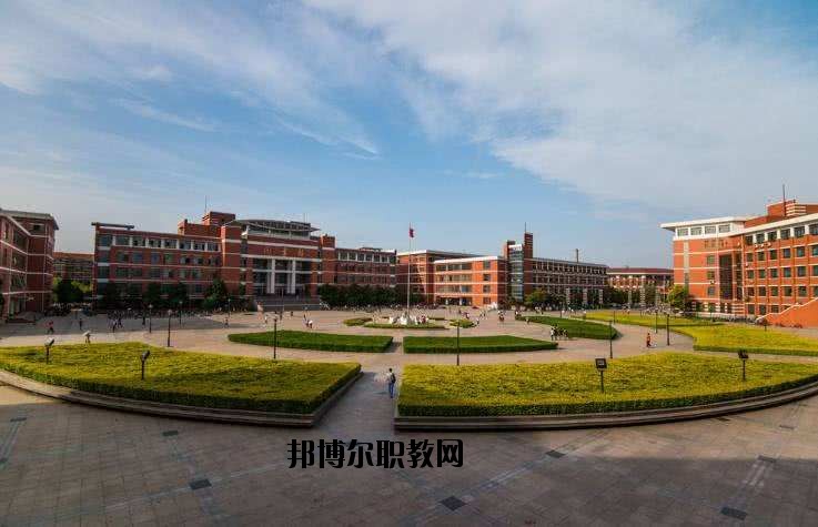 黃州理工中專怎么樣、好不好
