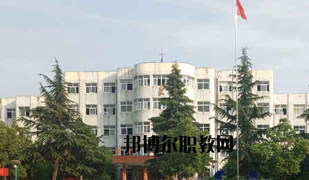 河南南陽(yáng)宛西中等專業(yè)學(xué)校2021年報(bào)名條件、招生要求、招生對(duì)象