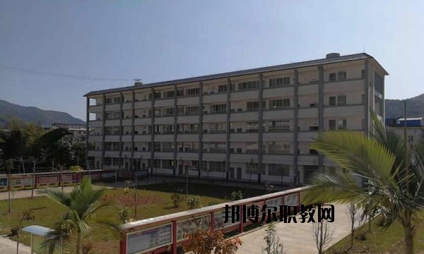 孟連縣職業(yè)高級(jí)中學(xué)2020年報(bào)名條件、招生要求、招生對(duì)象