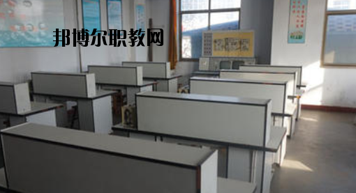 保定富昌中專學(xué)校2020年報名條件、招生要求、招生對象 
