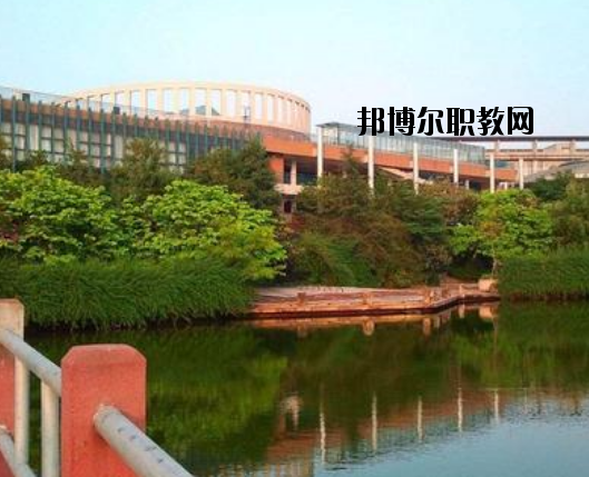 宜昌體育運(yùn)動(dòng)學(xué)校2020年報(bào)名條件、招生要求、招生對(duì)象