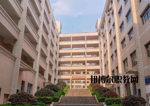 新余新興產(chǎn)業(yè)工程學(xué)校2020年報(bào)名條件、招生要求、招生對象