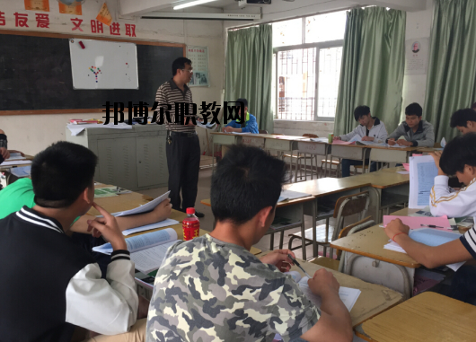 肇慶交通技工學(xué)校2020年報(bào)名條件、招生要求、招生對(duì)象