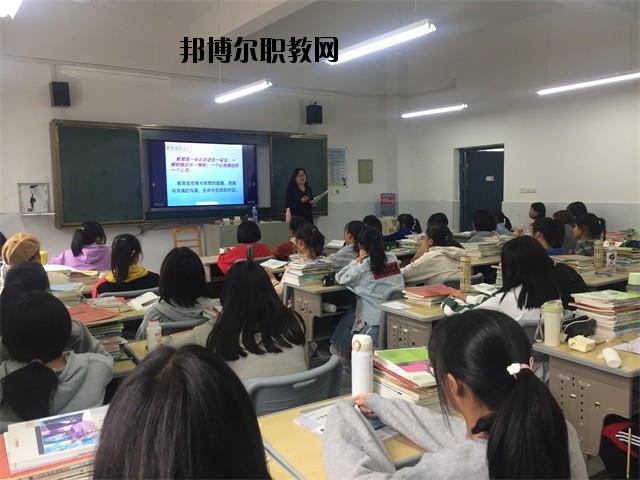 江西景德鎮(zhèn)機(jī)電工程學(xué)校2020年報(bào)名條件、招生要求、招生對象 