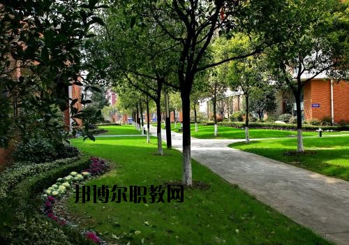 京山衛(wèi)生學(xué)校怎么樣、好不好