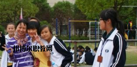 石家莊新世紀(jì)中等專(zhuān)業(yè)學(xué)校怎么樣、好不好