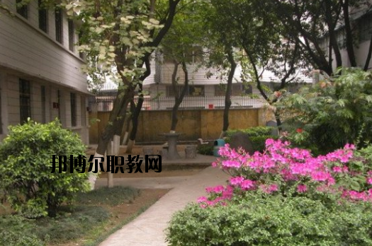 廣州港技工學(xué)校2020年報(bào)名條件、招生要求、招生對(duì)象