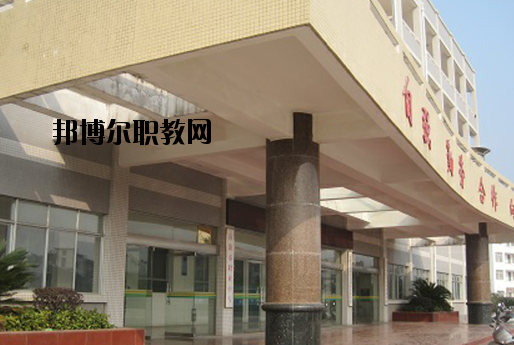贛州南康區(qū)職業(yè)中等專(zhuān)業(yè)學(xué)校2020年招生簡(jiǎn)章
