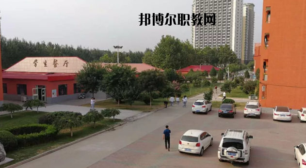秦皇島渤?？萍贾械葘I(yè)學(xué)校