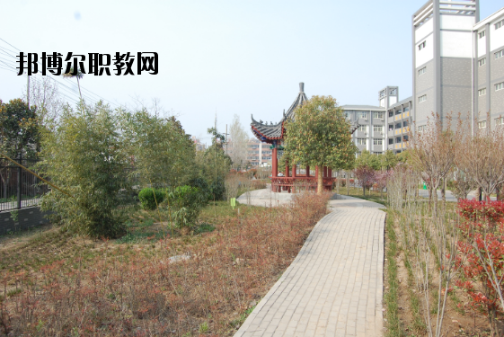 許昌工商管理學(xué)校2021年報名條件、招生要求、招生對象