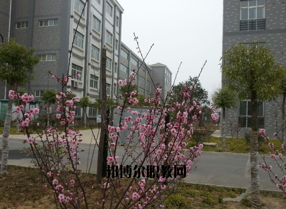 許昌工商管理學(xué)校怎么樣、好不好