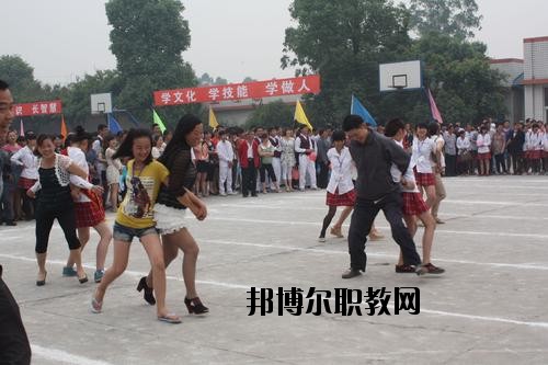 樂(lè)山欣欣藝術(shù)職業(yè)學(xué)校2020年報(bào)名條件、招生要求、招生對(duì)象