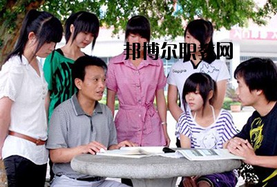 內(nèi)江奮發(fā)職業(yè)學(xué)校2020年報(bào)名條件、招生要求、招生對象