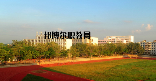 平南中等職業(yè)技術(shù)學(xué)校2020年報名條件、招生要求、招生對象