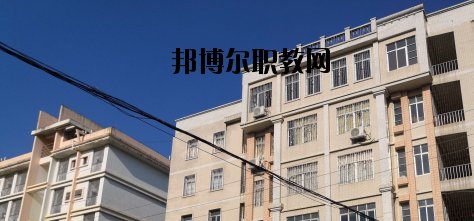 梧州服裝職業(yè)技術(shù)學(xué)校2020年報(bào)名條件、招生要求、招生對(duì)象 