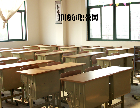 蕪湖機(jī)電學(xué)校2020年報(bào)名條件、招生要求、招生對(duì)象