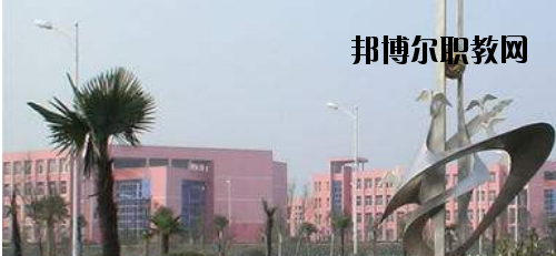 信陽(yáng)第六職業(yè)高級(jí)中學(xué)網(wǎng)站網(wǎng)址