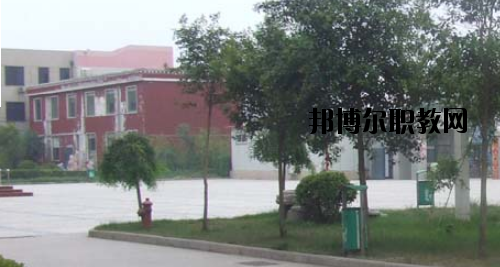 鄭州商貿(mào)技師學(xué)院2021年報(bào)名條件、招生要求、招生對(duì)象