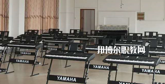 忻城職業(yè)技術(shù)學校2020年報名條件、招生要求、招生對象