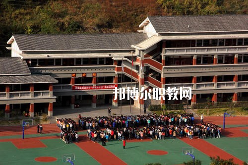 四川石棉職業(yè)高級(jí)中學(xué)怎么樣、好不好