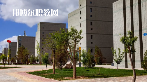 金昌理工中等專(zhuān)業(yè)學(xué)校2020年招生辦聯(lián)系電話(huà)