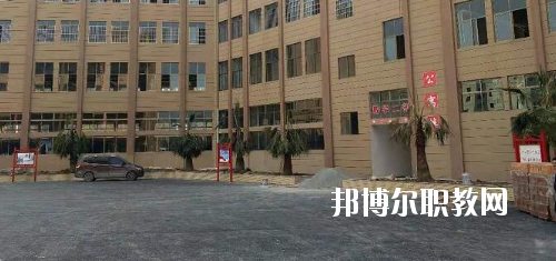 貴州航空工業(yè)技師學(xué)院樂(lè)灣校區(qū)怎么樣、好不好