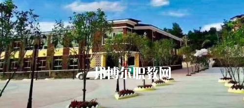 貴州航空工業(yè)技師學(xué)院烏當(dāng)校區(qū)2020年報(bào)名條件、招生要求、招生對(duì)象