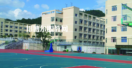銅仁碧江區(qū)中等職業(yè)學校2020年報名條件、招生要求、招生對象