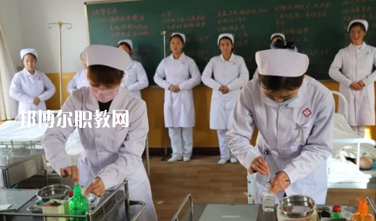 靈臺縣職業(yè)中等專業(yè)學(xué)校2020年報名條件、招生要求、招生對象