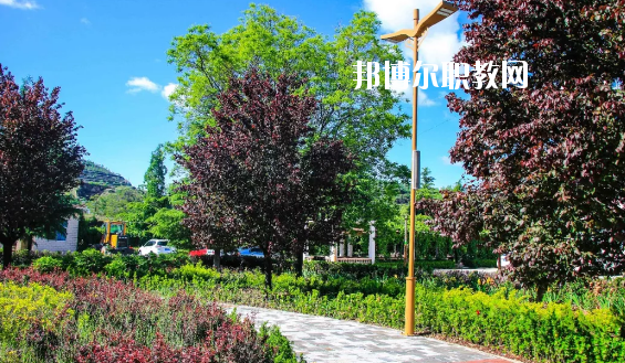 崇信縣職業(yè)教育中心2020年報(bào)名條件、招生要求、招生對(duì)象