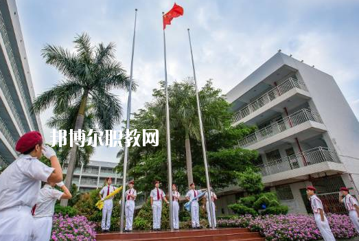 深圳市龍崗職業(yè)技術(shù)學(xué)校2020年報名條件、招生要求、招生對象