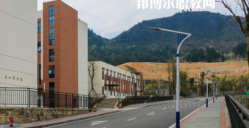 貴州建設(shè)職業(yè)技術(shù)學(xué)院中職部2020年報(bào)名條件、招生要求、招生對(duì)象