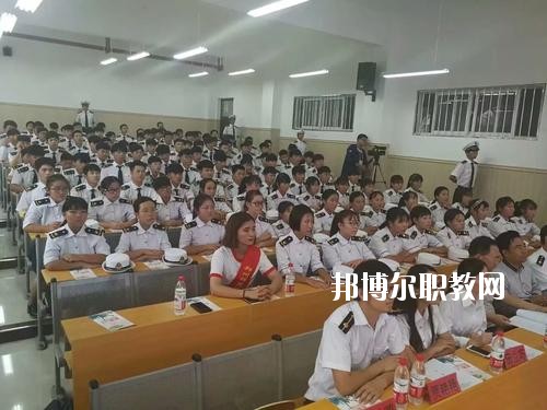河南省經(jīng)濟技術中等職業(yè)學校2021年報名條件、招生要求、招生對象