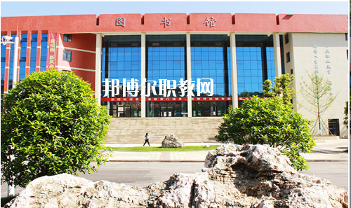 貴州應(yīng)用技術(shù)職業(yè)學(xué)院(中職部)2020年報(bào)名條件、招生要求、招生對(duì)象