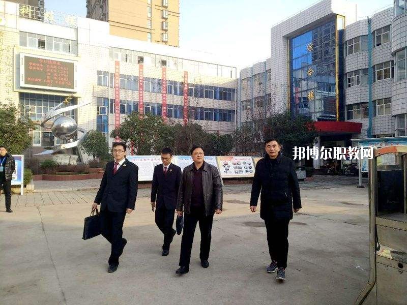 潢川縣職業(yè)教育中心2021年報(bào)名條件、招生要求、招生對(duì)象