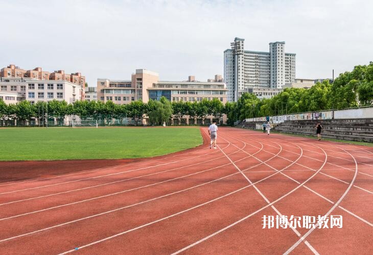 重慶藝才高級技工學(xué)校2020年報(bào)名條件、招生要求、招生對象