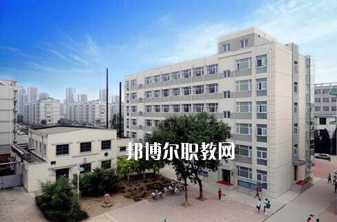 南陽經(jīng)濟(jì)貿(mào)易學(xué)校2021年報(bào)名條件、招生要求、招生對(duì)象