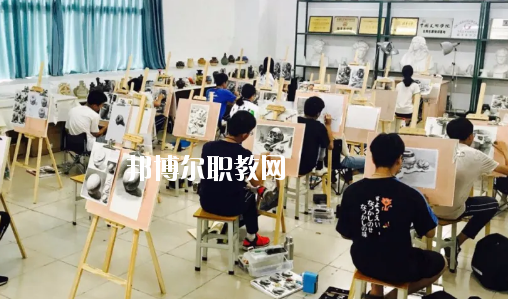 惠州科貿(mào)職業(yè)技術學校2020年報名條件、招生要求、招生對象