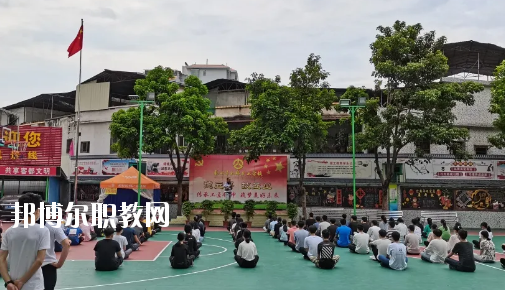 梅州機(jī)械技工學(xué)校2020年報(bào)名條件、招生要求、招生對(duì)象