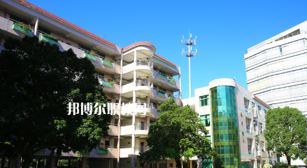 東莞經(jīng)濟貿(mào)易學(xué)校2020年學(xué)費、收費多少