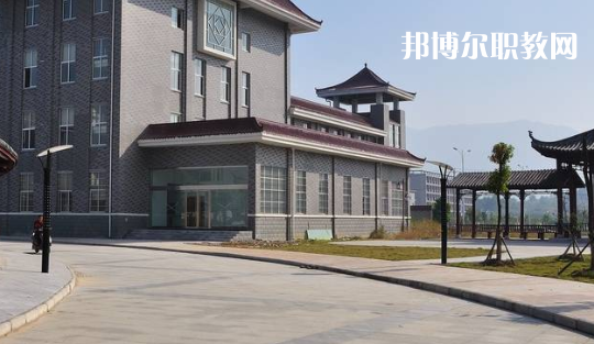 安徽黃梅戲藝術(shù)職業(yè)學(xué)院(中專部)2021年報(bào)名條件、招生要求、招生對(duì)象