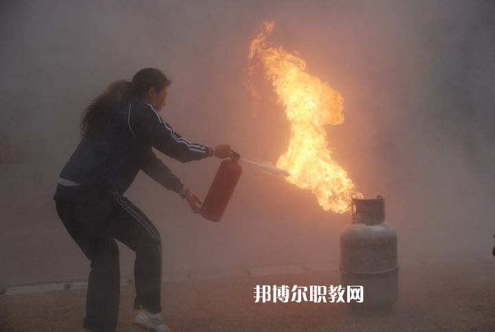 四川2021年初中生報什么消防技術工程學校最好