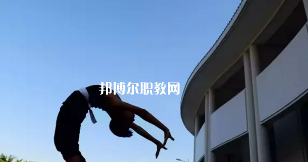 汕頭文化藝術學校2021年招生辦聯(lián)系電話